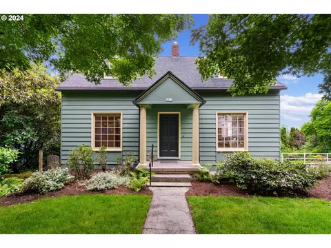 4317 SW Chesapeak Ave, Portland, OR 97239