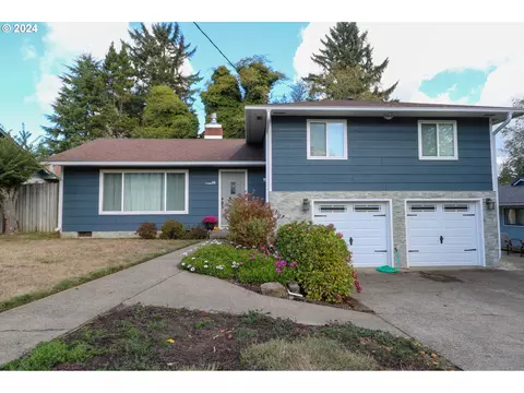 930 Oconnell St, North Bend, OR 97459