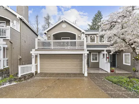 3067 Club House Ct, West Linn, OR 97068