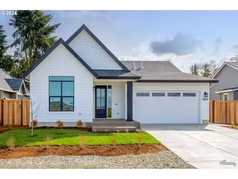 32752 Coburg Creek Rd, Eugene, OR 97408