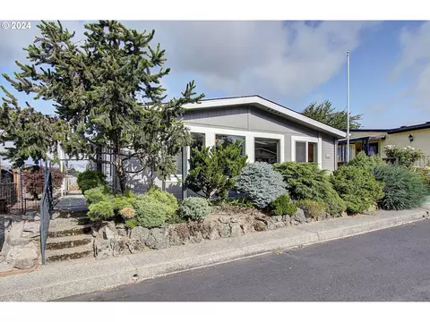 17401 SE 39th St #68, Vancouver, WA 98683