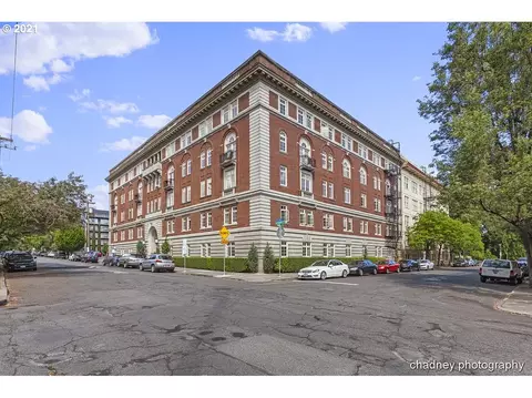 2015 NW Flanders St #202, Portland, OR 97209