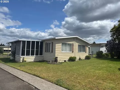 2511 SE River Rd #101, Hillsboro, OR 97123