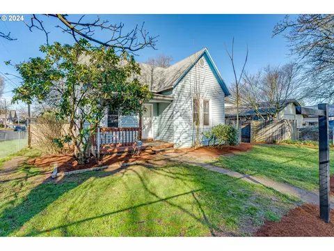 2200 Markle Ave, Vancouver, WA 98660