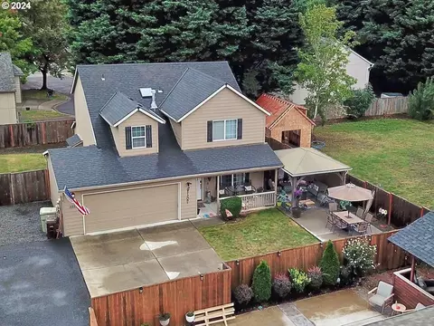 6880 SE Frances St, Hillsboro, OR 97123