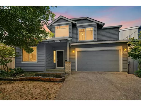 8538 NE Alder St, Hillsboro, OR 97006