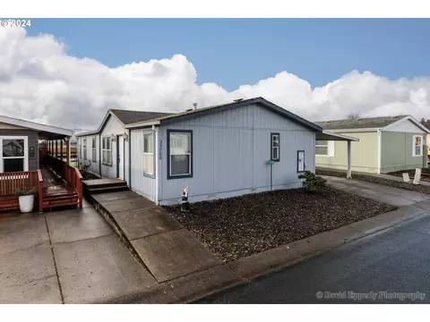 33760 SE Rose Valley Pl #68, Scappoose, OR 97056