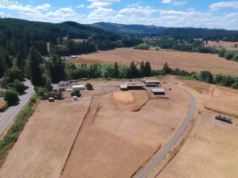 26449 Crow Rd, Eugene, OR 97402 photo 1