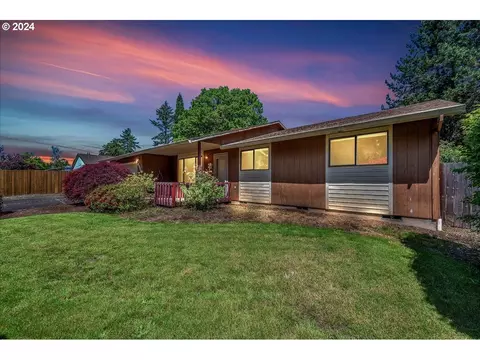 4069 NE Olympic Ct, Hillsboro, OR 97124