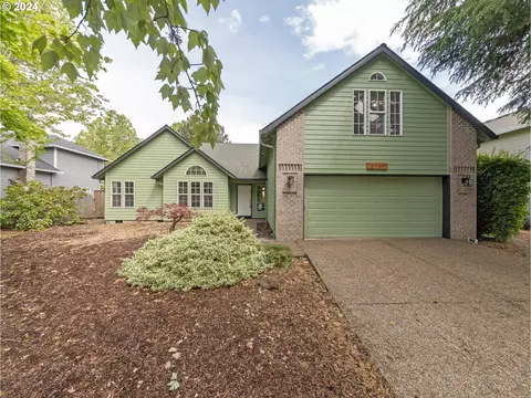 2130 NE Trisha Dr, Hillsboro, OR 97124