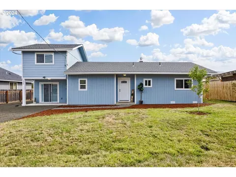 232 Rex St, Roseburg, OR 97471