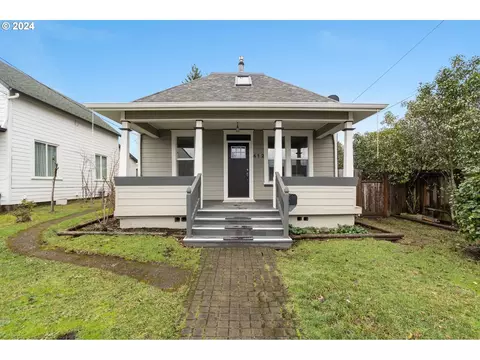 412 Division St, Oregon City, OR 97045