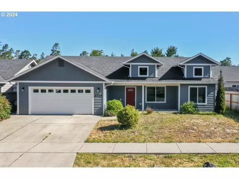 2265 52nd St, Florence, OR 97439