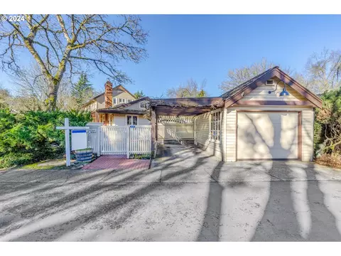 277 Spyglass Dr, Eugene, OR 97401