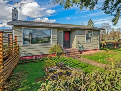 820 Old Portland Rd, Saint Helens, OR 97051