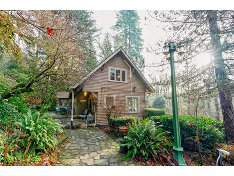 63133 E Barlow Trail Rd, Brightwood, OR 97011