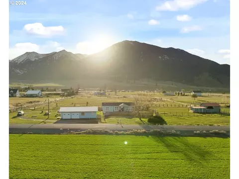 44610 Pocahontas Rd, Baker City, OR 97814