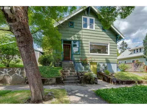 2021 SE Marion St, Portland, OR 97202