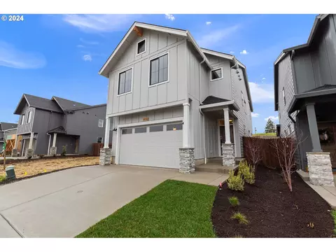 816 NW 178th St, Ridgefield, WA 98642