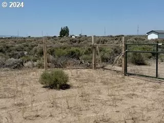 bark loop, Christmas Valley, OR 97641