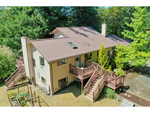 1567 Heather Ln, Vernonia, OR 97064