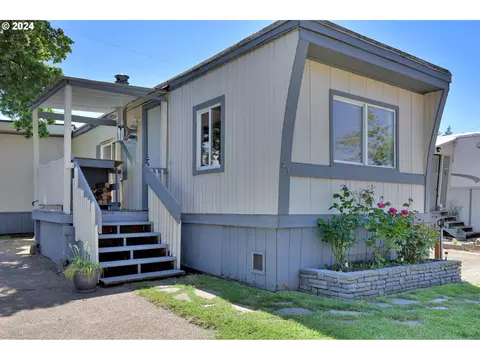 34956 Seavey Loop Rd #43, Eugene, OR 97405
