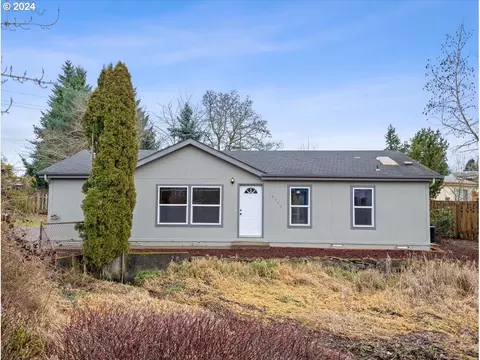 19400 Alvaro Ln, Oregon City, OR 97045