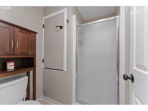Bath - 3316 NE 29th St, Gresham, OR 97030 photo 3 of 5