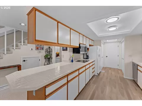 Kitchen - 3316 NE 29th St, Gresham, OR 97030 photo 1 of 5