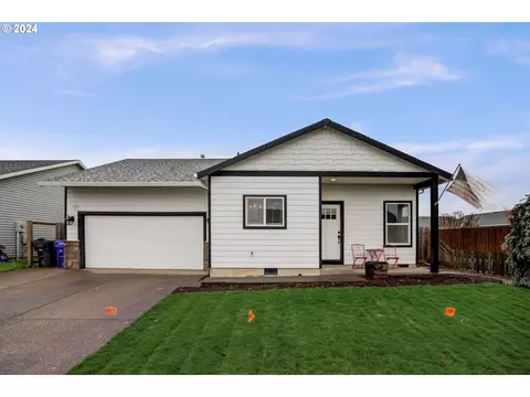 720 Mary Dr, Molalla, OR 97038