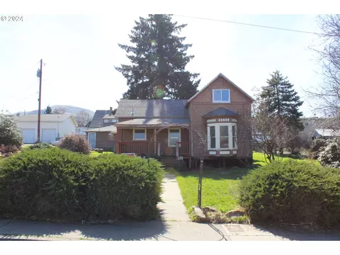 1820 E 9th St, The Dalles, OR 97058
