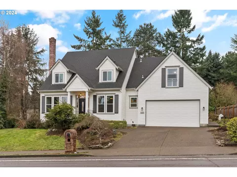 5450 Summit St, West Linn, OR 97068