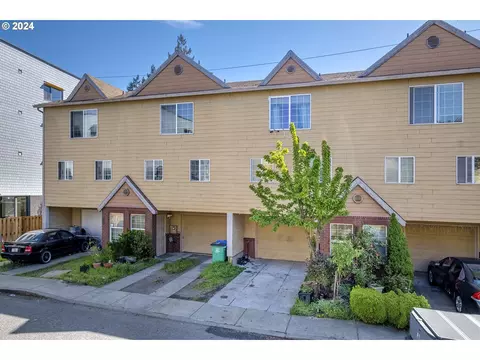 12143 SE Harold St, Portland, OR 97266