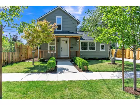 921 NE Galloway St, Mcminnville, OR 97128