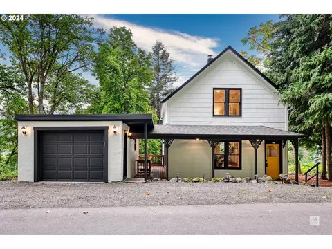 207 4th Ave, Oregon City, OR 97045