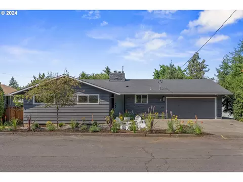 1419 Hemlock St, Lake Oswego, OR 97034