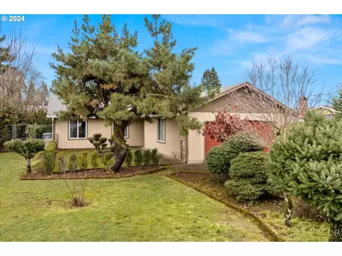 545 SW 10th Ave, Canby, OR 97013
