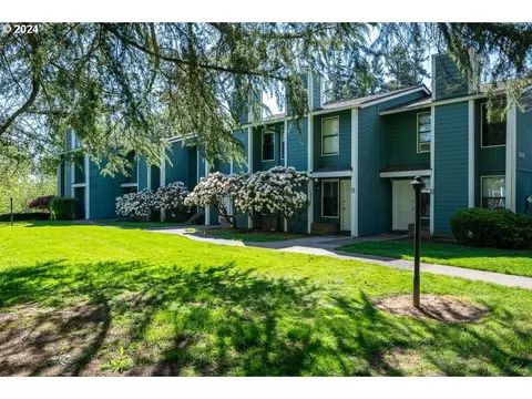 7895 SW Fanno Creek Dr #4, Portland, OR 97224