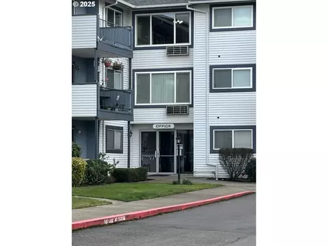 950 Evergreen Rd #310, Woodburn, OR 97071