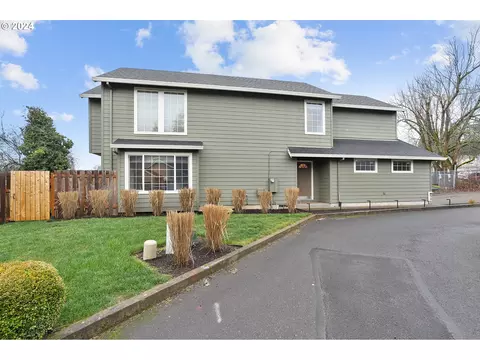 8640 SW Milon Ln, Portland, OR 97225