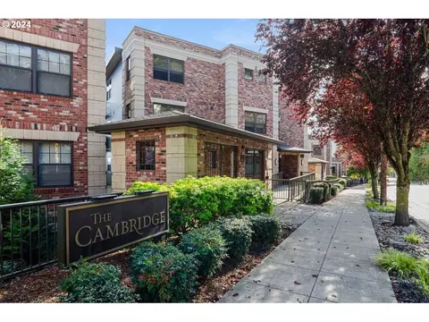 2442 NW Westover Rd #3-202, Portland, OR 97210