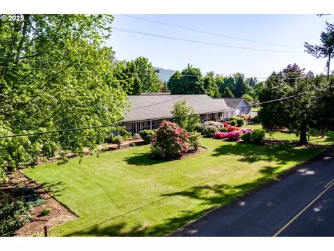 39431 Walterville Ln, Springfield, OR 97478