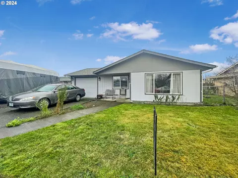 764 Cottonwood Pl, Jefferson, OR 97352