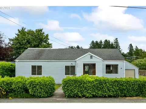 92165 Clover Rd, Astoria, OR 97103