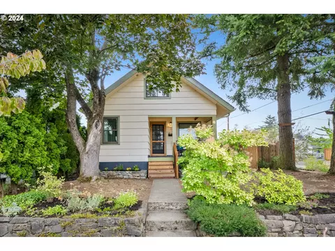 3304 NE 76th Ave NE, Portland, OR 97213