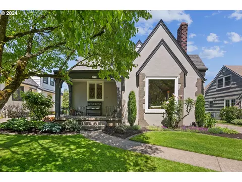 4515 NE Royal Ct, Portland, OR 97213