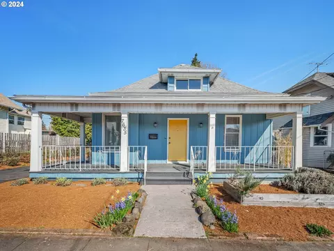 7635 SE Washington St, Portland, OR 97215