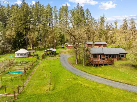 78864 Bryson Sears Rd, Cottage Grove, OR 97424