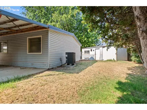 Exterior - 8 Sage Ct, Hermiston, OR 97838 photo 9 of 9