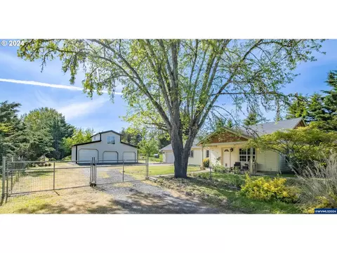 1325 Clark Mill Rd, Sweet Home, OR 97386